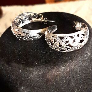 SILVER CUT New  Loop Floral‎ Open Design 5.5 Cm